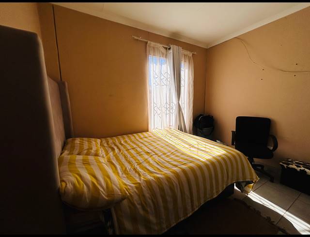 2 BEDROOM HOUSE FOR SALE IN SAVANNA CITY